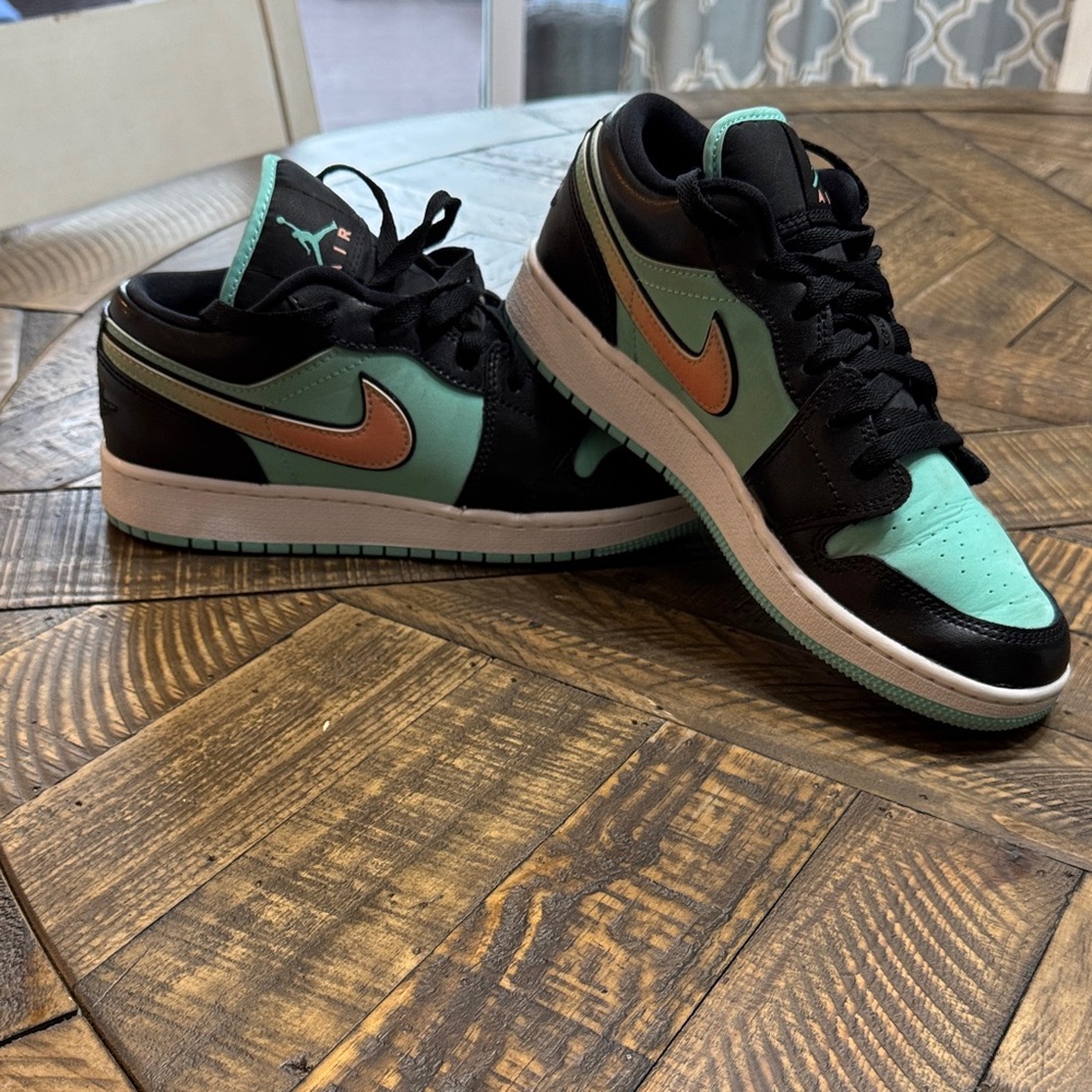 Jordan 1 Low SE (GS) - Tropical Twist